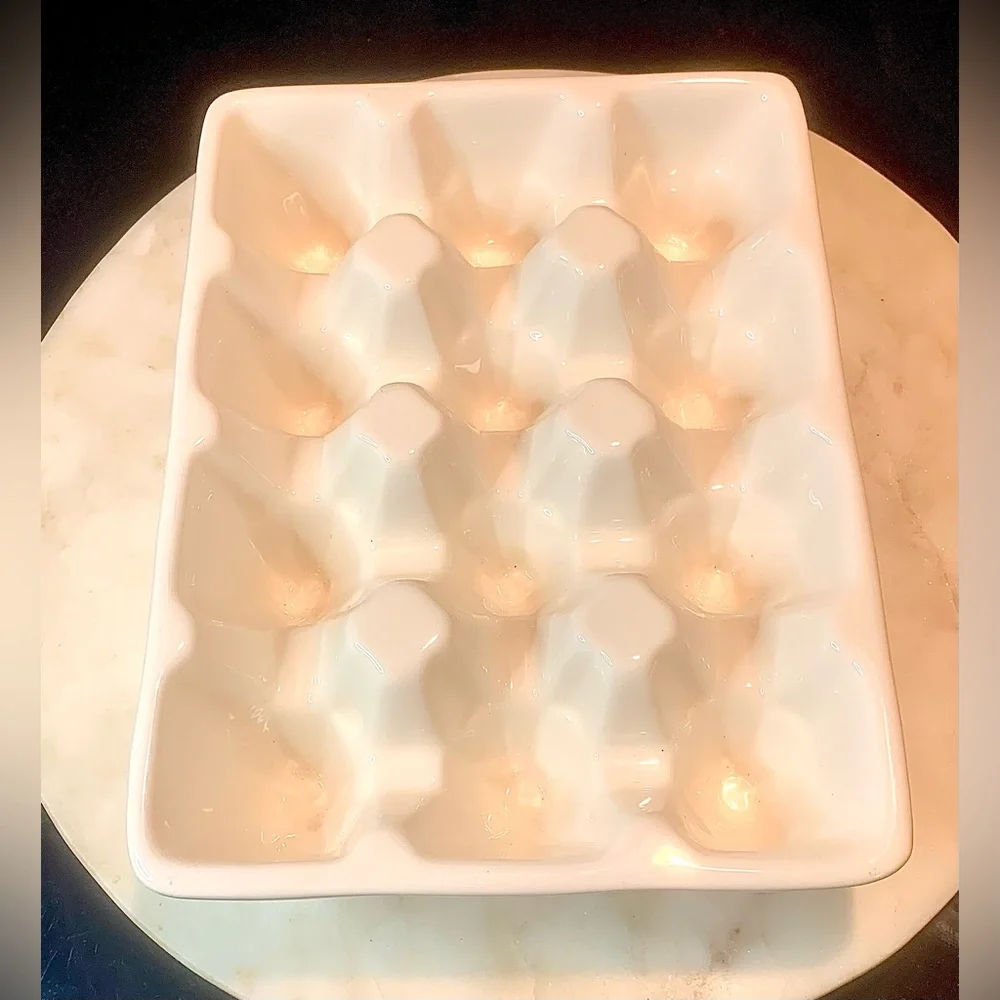 WILLIAM SOMOMA EGG CRATE 12 DOZEN PORCELAIN VINTAGE WHITE